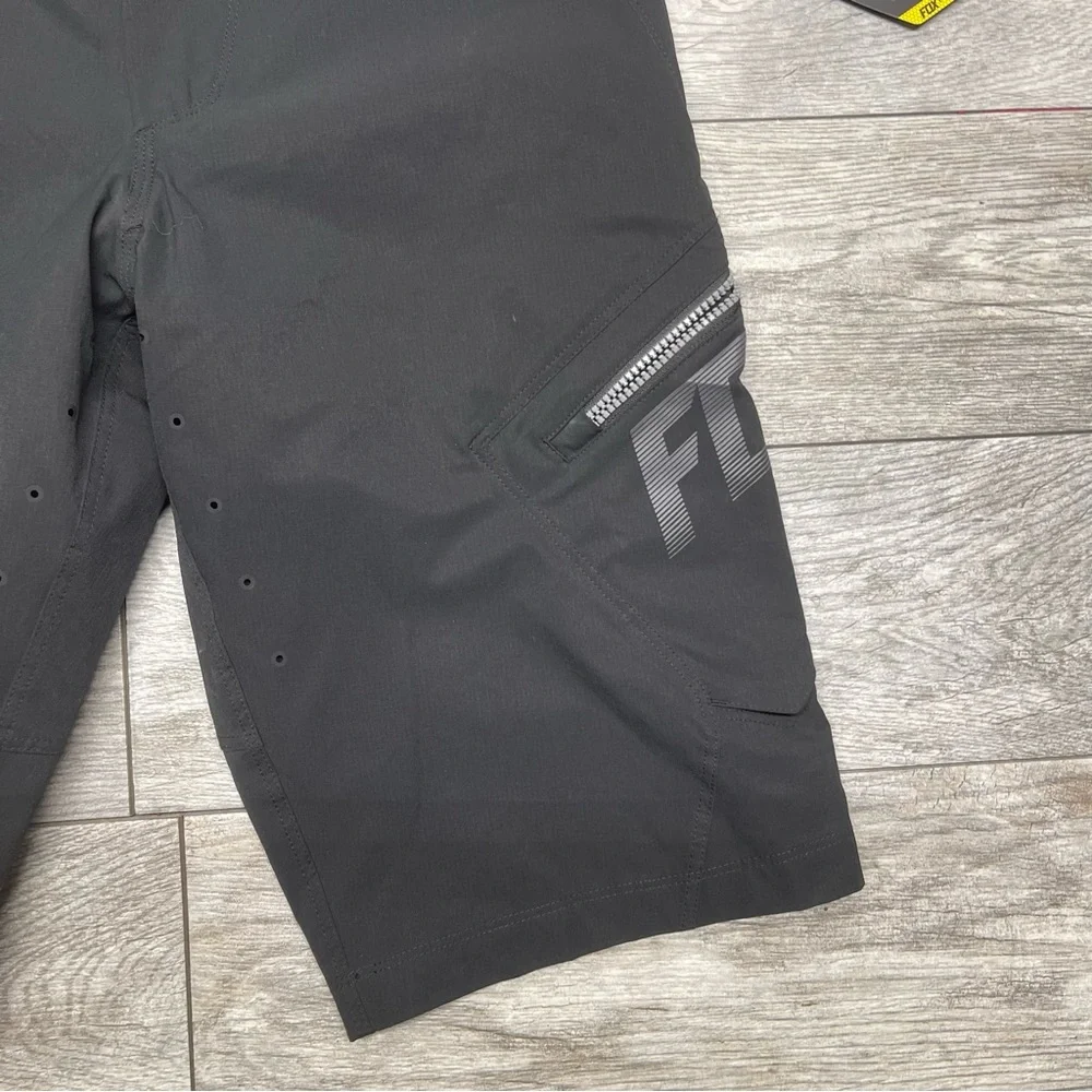 Fox Explore shorts size 30 - Picture 3 of 11